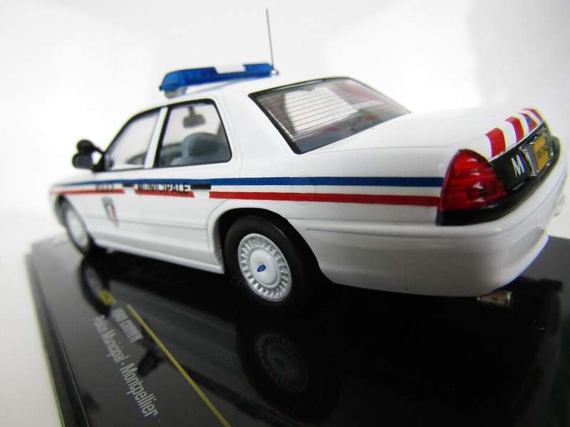 FORD CROWN VICTORIA MONTPELIER POLICE -Police cars of the world - RARE & DETAILED