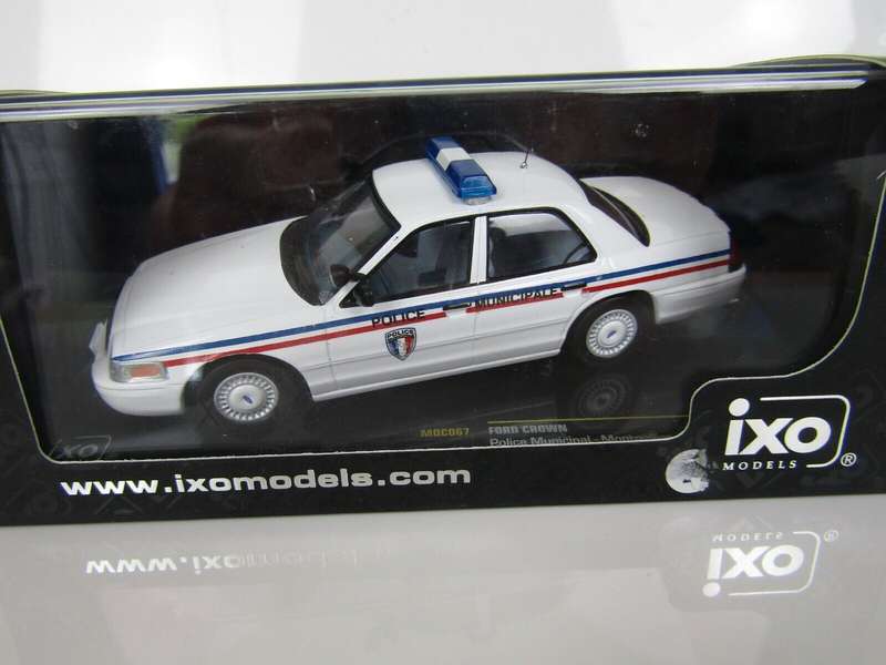 FORD CROWN VICTORIA MONTPELIER POLICE -Police cars of the world - RARE & DETAILED