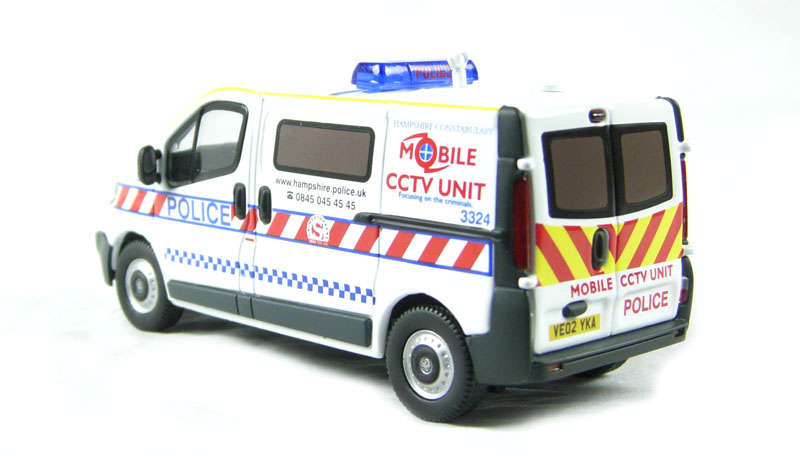 Vauxhall Vivero Van, Police, Hampshire Constabulary "Police cars of the world"