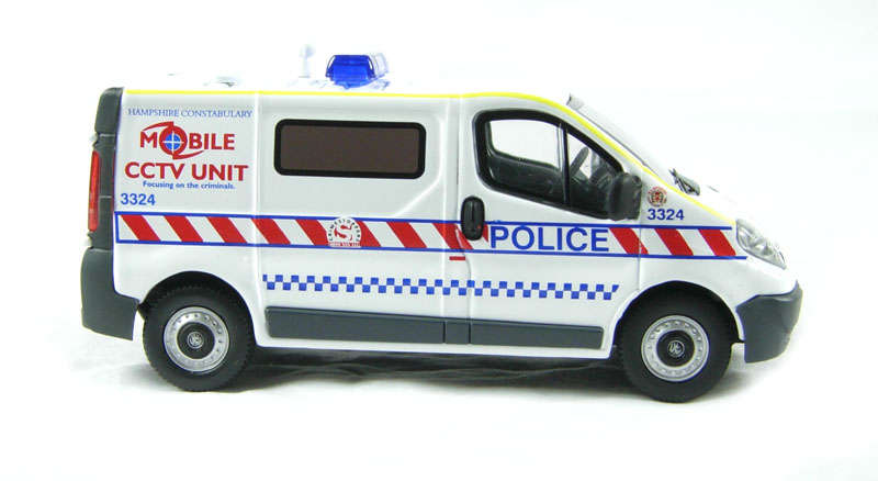 Vauxhall Vivero Van, Police, Hampshire Constabulary "Police cars of the world"