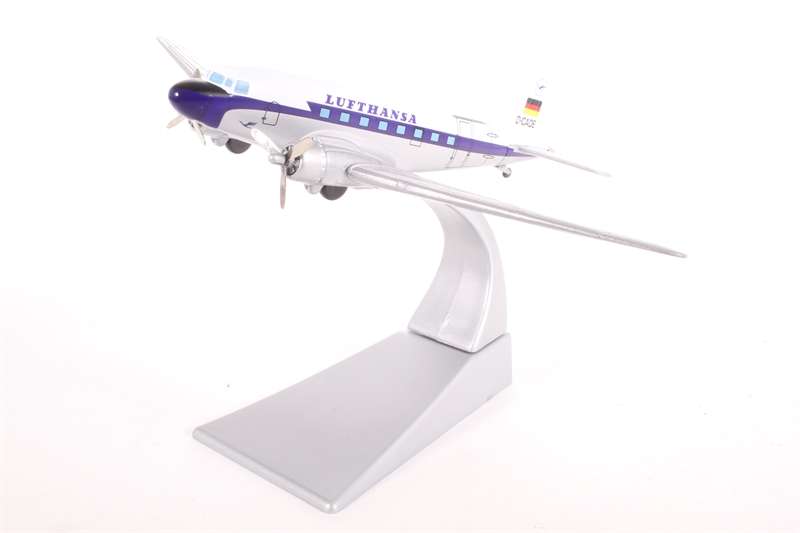 Douglas DC3 Lufthansa 1st Issue Scale 1 144 The Aviation Archive Series.