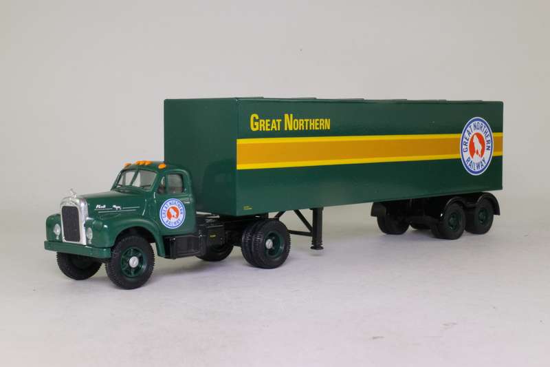 Mack B Series Truck, Artic Box Van,