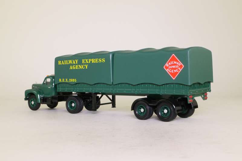 Mack B Series Truck, Artic Tilt Trailer,