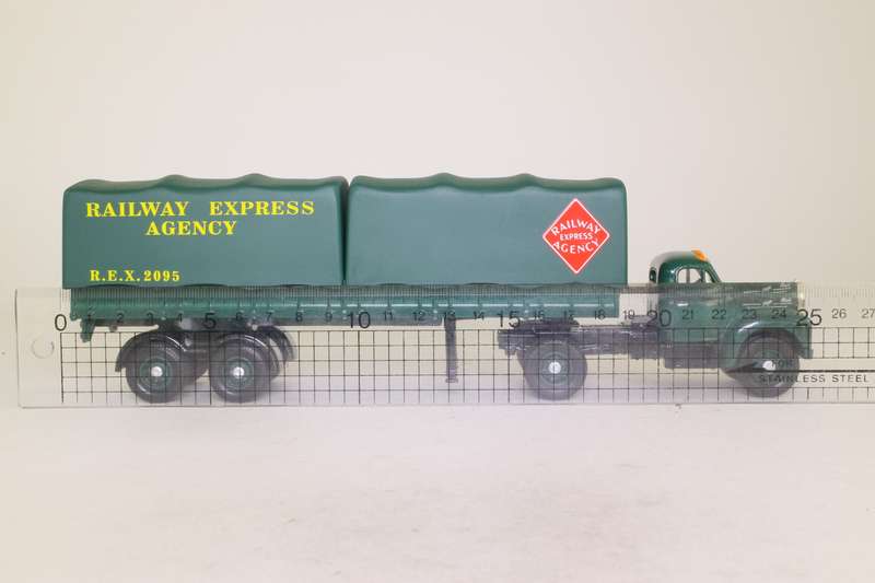 Mack B Series Truck, Artic Tilt Trailer,