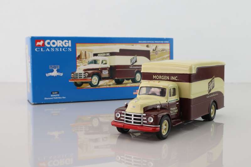 Schlitz Beer Diamond T620, Box Van, (US Road Transport)
