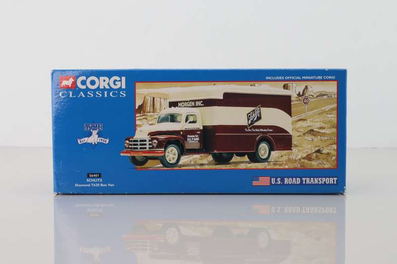 Schlitz Beer Diamond T620, Box Van, (US Road Transport)