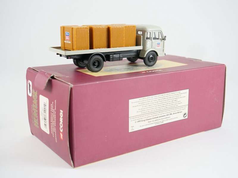 Corgi French Heritage Simca Cargo
