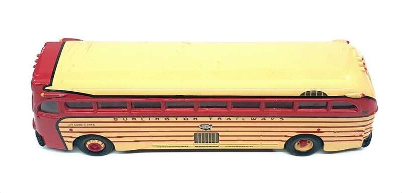 Yellow Coach 743 - Burlington Trailways
