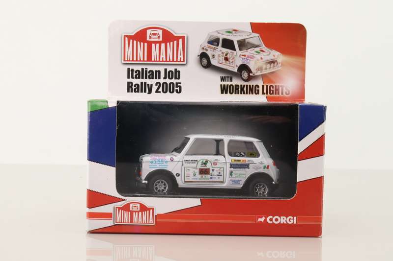 Mini Mania Italian Job Rally 2005 with Working Lights