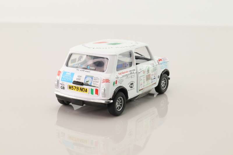 Mini Mania Italian Job Rally 2005 with Working Lights