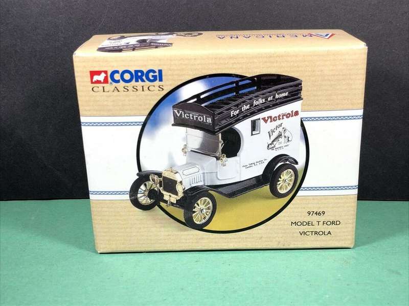 1915 Ford Model T Van, Victrola Phonograph Limited Edition
