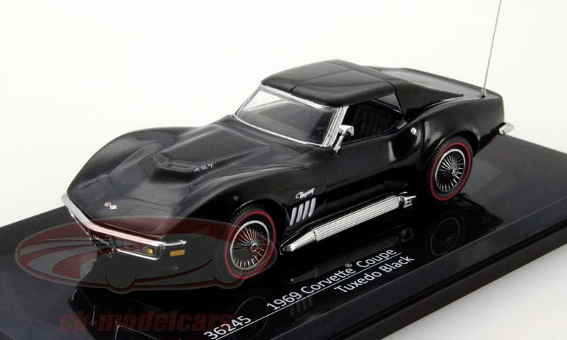 Chevrolet Corvette Stingray 427 Coupe year 1969 Tuxedo Black