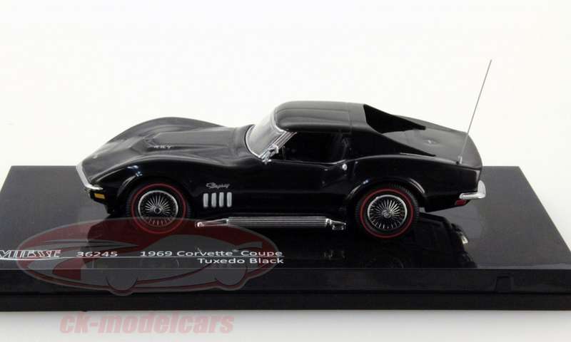 Chevrolet Corvette Stingray 427 Coupe year 1969 Tuxedo Black