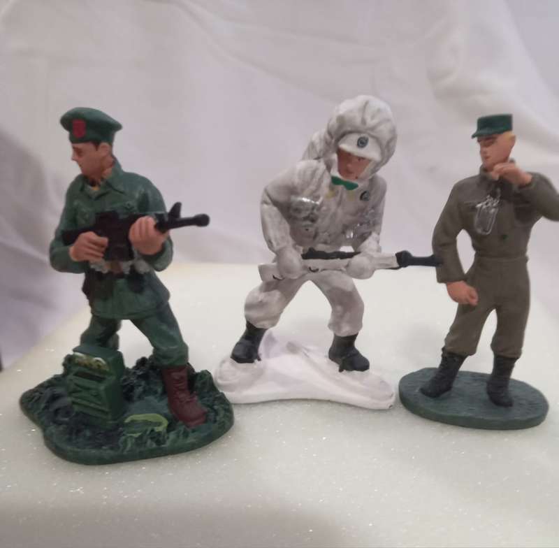 Action Snow Trooper Green Beret Action Soldier set of 3 SEALED IN BOX 54mm Pewter