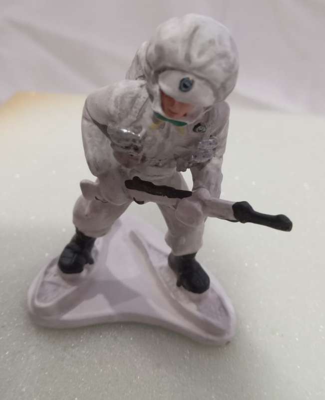 Action Snow Trooper Green Beret Action Soldier set of 3 SEALED IN BOX 54mm Pewter