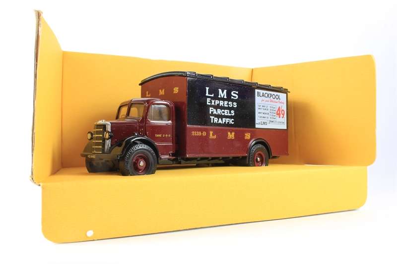 BEDFORD O SERIES VAN LMS EXPRESS PARCELS BOXED
