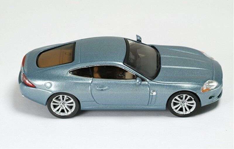Jaguar XK 4.2 Coupe 2005 (Light Blue Metallic)