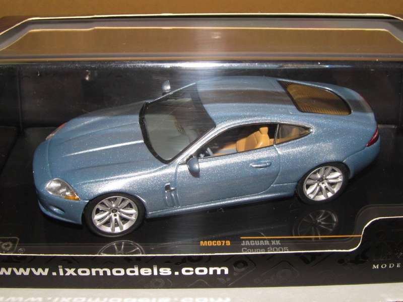 Jaguar XK 4.2 Coupe 2005 (Light Blue Metallic)