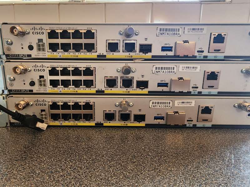 Cisco ISR C1111-8P 8-Port Gigabit Integrated Router Dual GigE