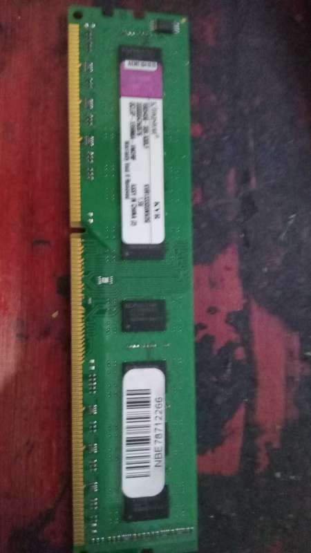 Assorted computer RAM modules