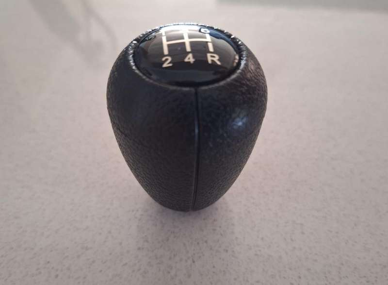 Nissan 1400 Gear Lever Knob 5 Speed