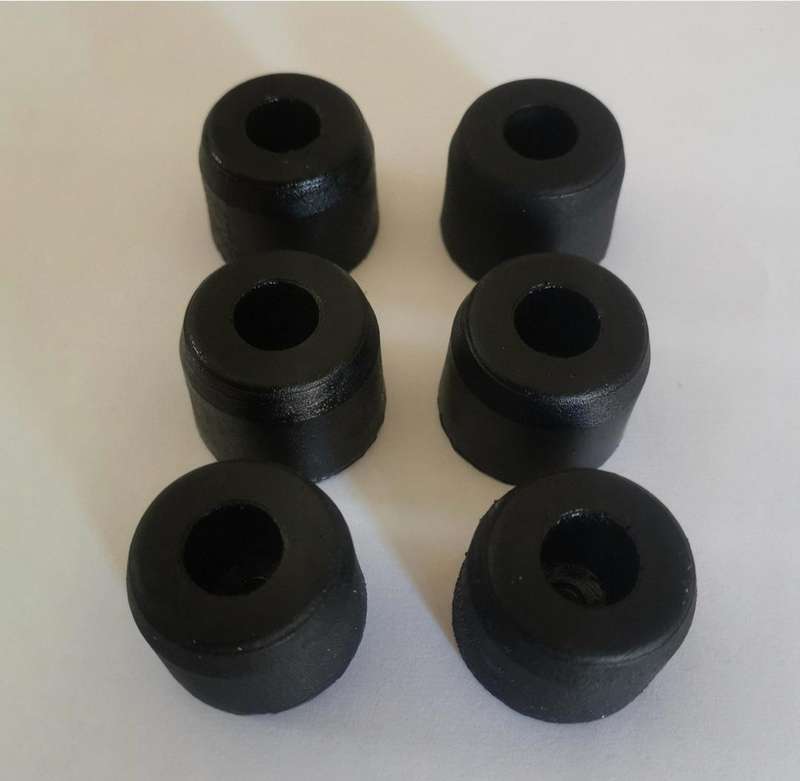 Nissan 1400 Tailgate Rubber Stopper