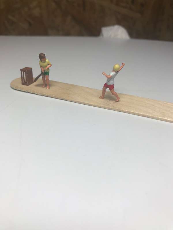 HO Scale Figure Set - Backyard Cricket
