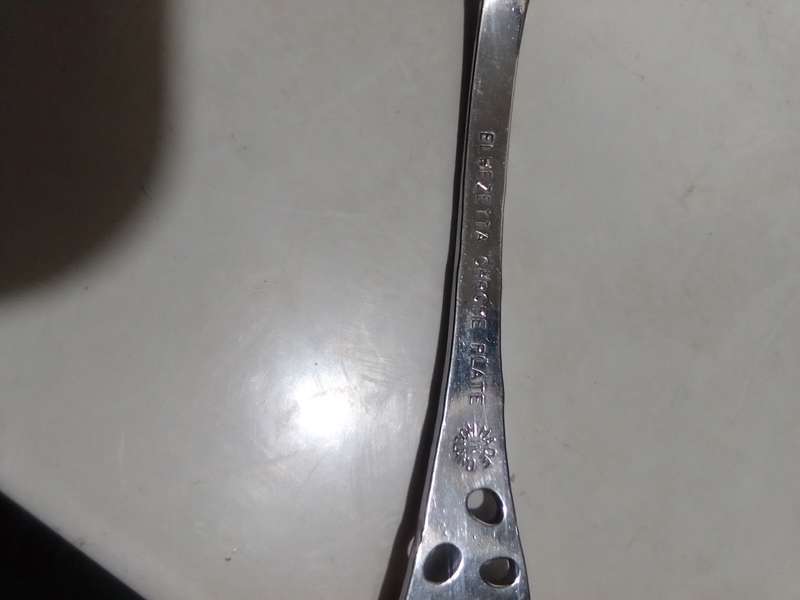 Elwezetta Dutch chrome plate 15 Spoons boxed. Gorgeous Dutch chrome plated teaspoons.
