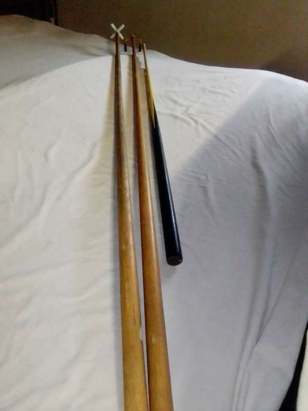 MAKE an OFFER on Pool/Snooker Solid wood CUE With SOLID BRASS SPIDER/BRIDGE Rest and a X Rest extra,