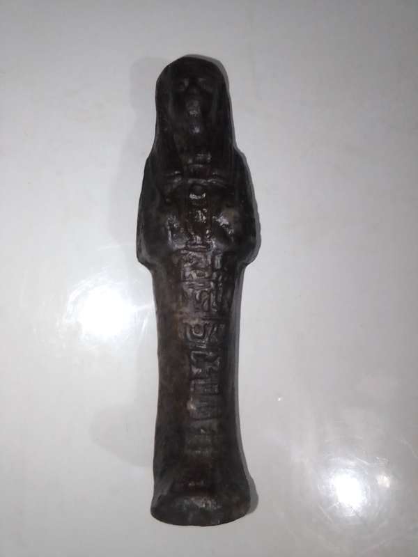 Tutankhamun and Nefertiti busts plus Egyptian Ushabti statue QUEEN SHABTI with HIEROGLYPHICS stone.