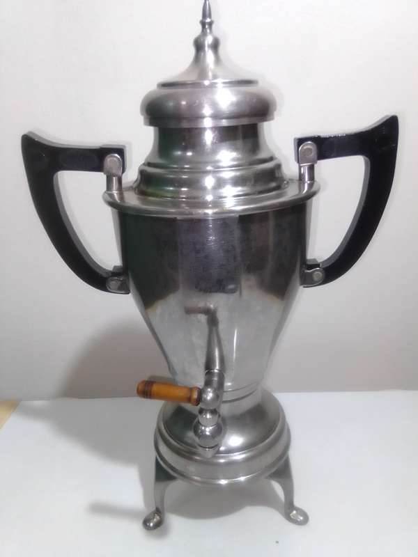 This coffee urn a genuine antique. Pat:1912. THERMOLUX Coffee Maker. Pastry Pan, Clay warmer, Plate.
