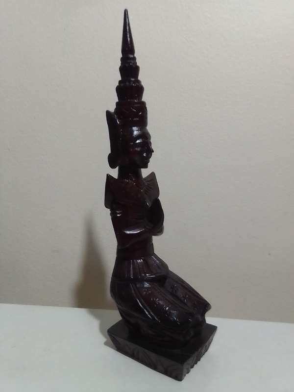 Rare Vintage Carved Wood Thai Buddha Figure Kneeling and Praying in good condition.