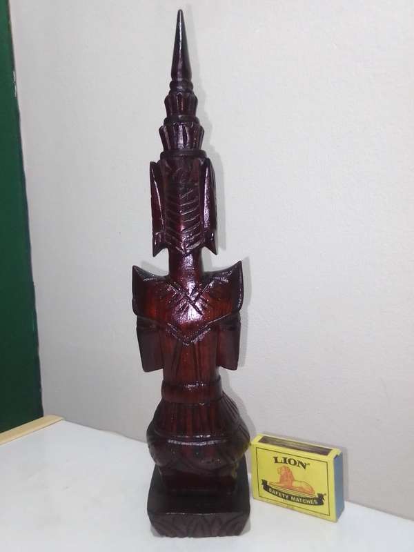 Rare Vintage Carved Wood Thai Buddha Figure Kneeling and Praying in good condition.