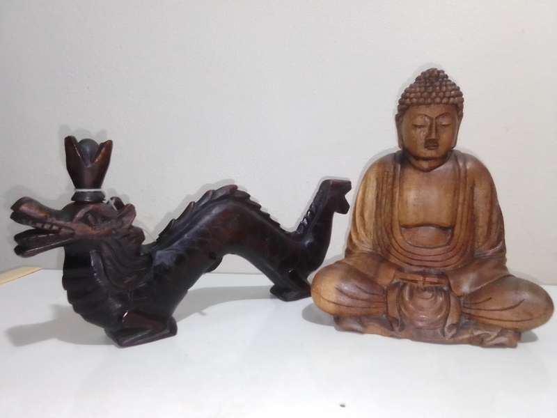 Buddha and Dragon statue's. Meditation Buddha Statue for Home Vastu.Chinese Carved Serpentine Dragon