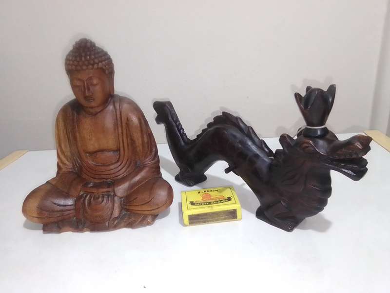 Buddha and Dragon statue's. Meditation Buddha Statue for Home Vastu.Chinese Carved Serpentine Dragon