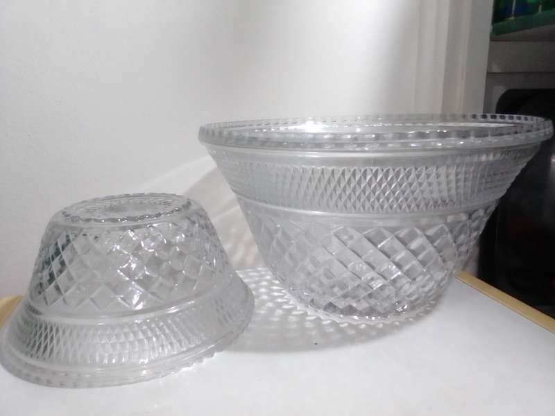 Wow a KIG Indonesia year 1970 Punch set 18 cups and hook's, 2 Ladles, 2 bowls. One doubles as a Bowl