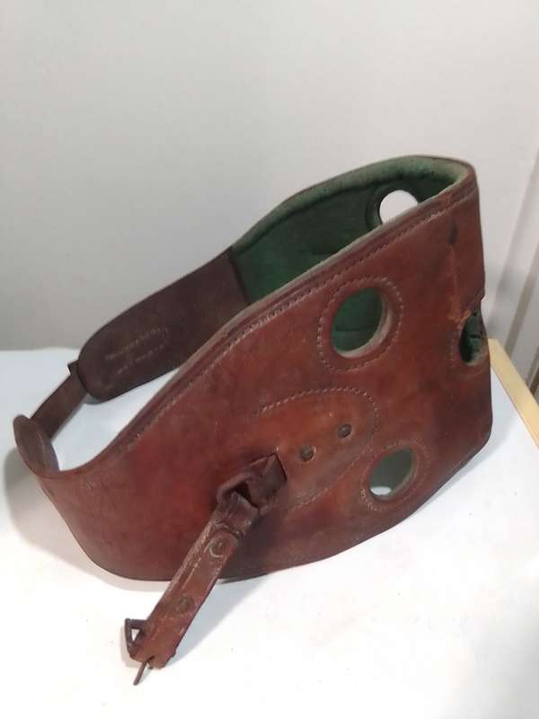 Big Game Fishing HARNESS or FIGHTING BELT. Usage: Leather kidney belt with side anchors.