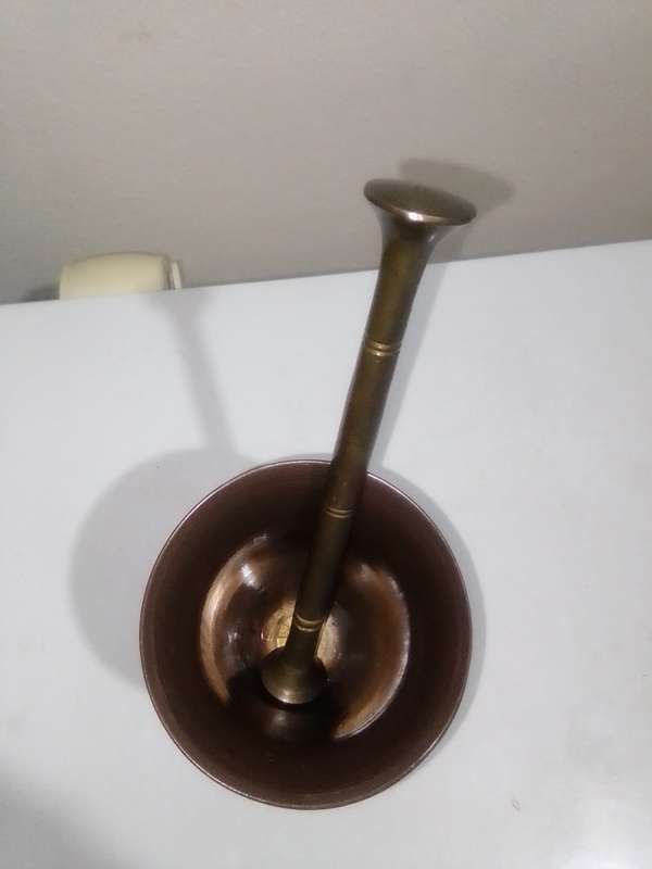 Apothecary Mortar and Pestle set, cast heavy bronze 18th/19th century Lathe turned