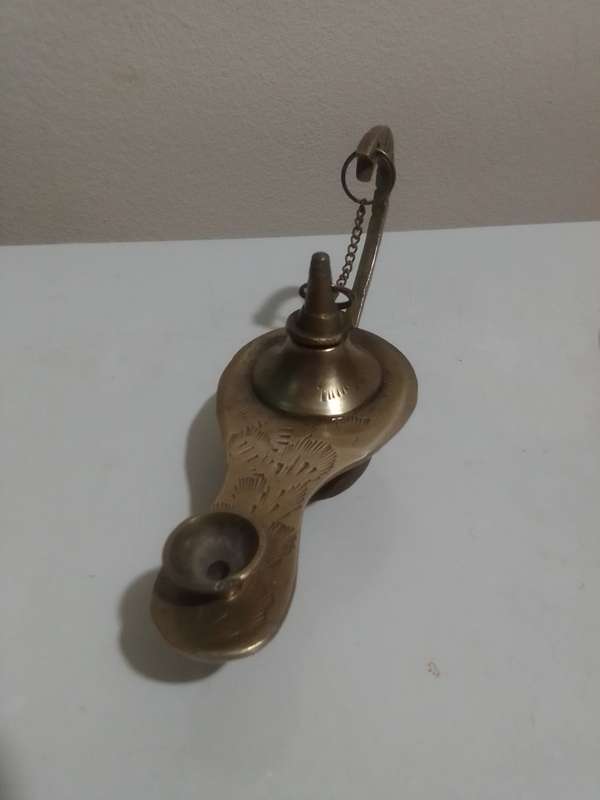2 X Vintage Brass Genie oil Lamps or Aladdin brass oil lamps