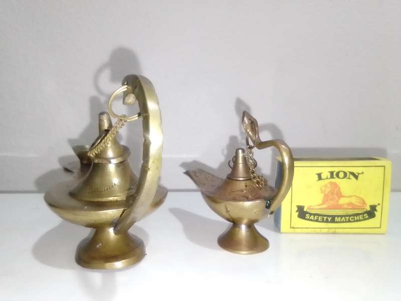 2 X Vintage Brass Genie oil Lamps or Aladdin brass oil lamps