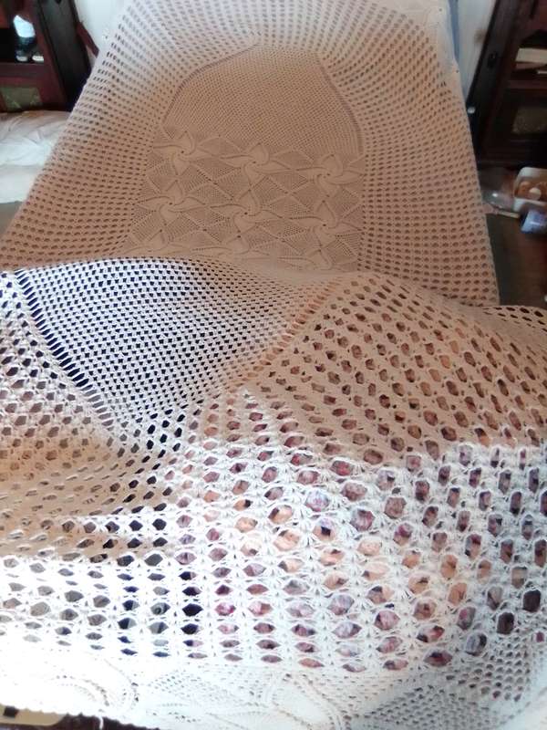 Awesome an extra-large Crocheted oblong/oval Tablecloth Size: 3mx2m in Excellent condition.