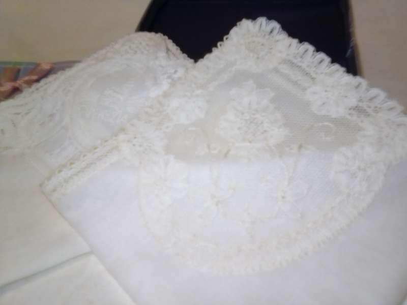Vintage 2 lots. Women Cotton Handkerchiefs "Burgee Belgium" 1 monogramed "Venezia" 3 Other French