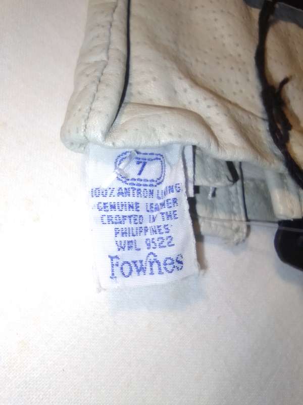Vintage genuine leather gloves. Vintage Fownes Leather Gloves Size 7. Retro, Glam, Preppy, 80s.