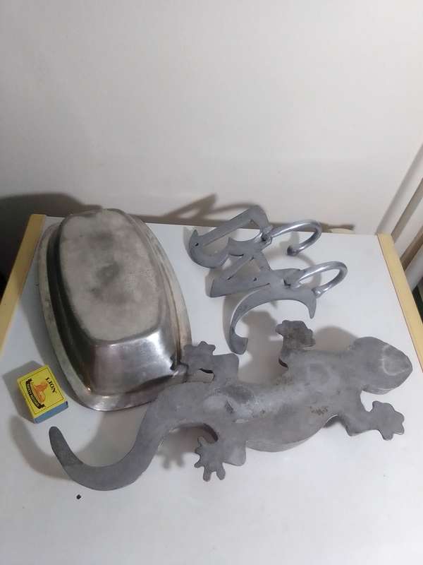 Vintage Aluminium Salamander Weight 4Kg's, ABC coat hanger, Bowl Sun City.