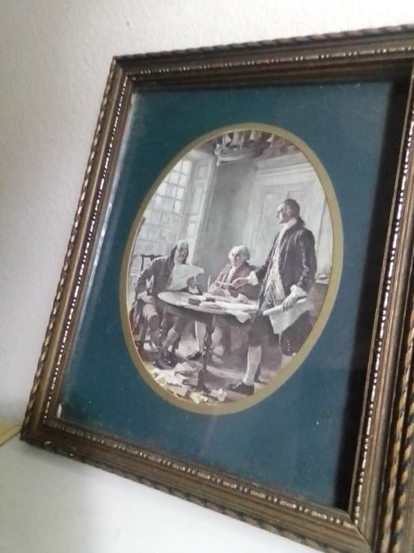 Medallion Wall Arts. Men at High finance and a musician earning his keep.