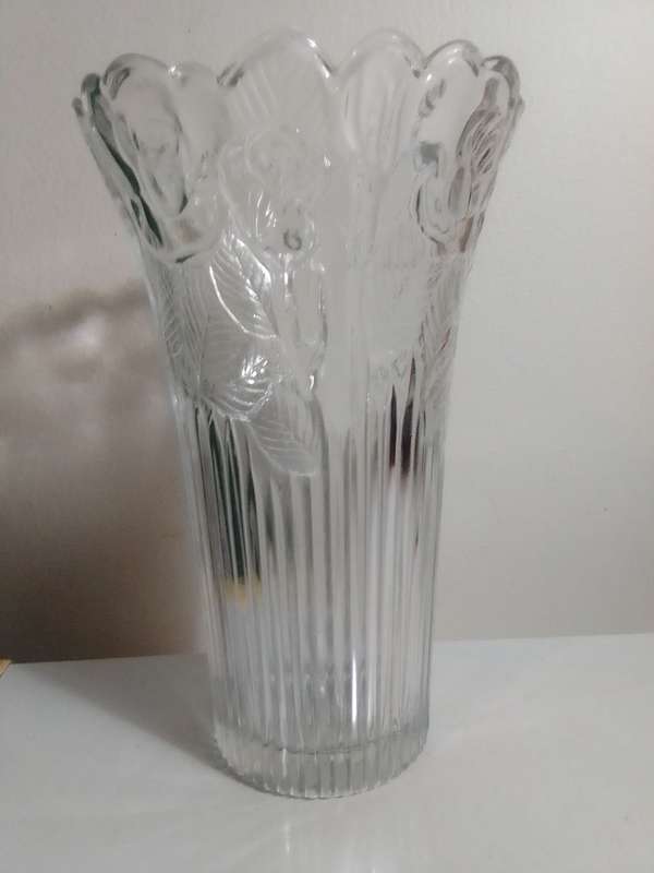 Italian Rose Patterned Glass 265mm Tall. Vase - Vetreria di Borgonovo - ca. 1950s