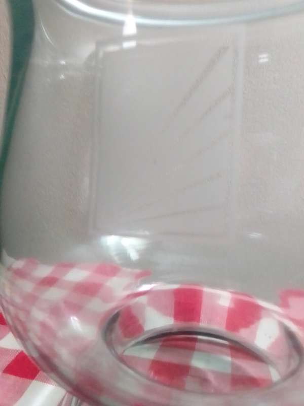 Vintage, Its not just an 210mm tall Extra-Large Vase, its a conversation starter, an art piece.