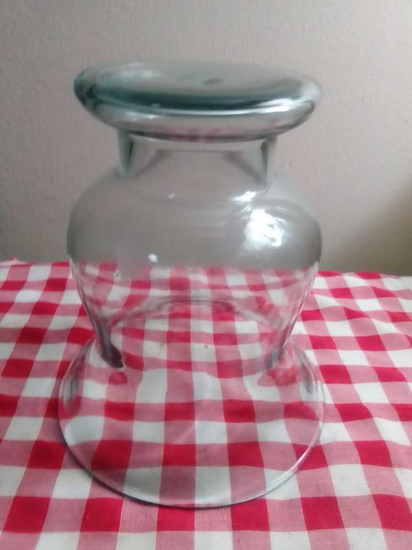 Vintage, Its not just an 210mm tall Extra-Large Vase, its a conversation starter, an art piece.