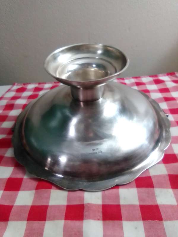 A large Vintage EPNS serving handled centre piece. For display in your home.