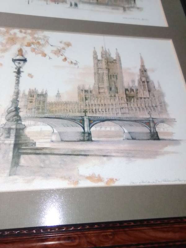 Painting print Pictures copies of English Castle's and Cathedral.